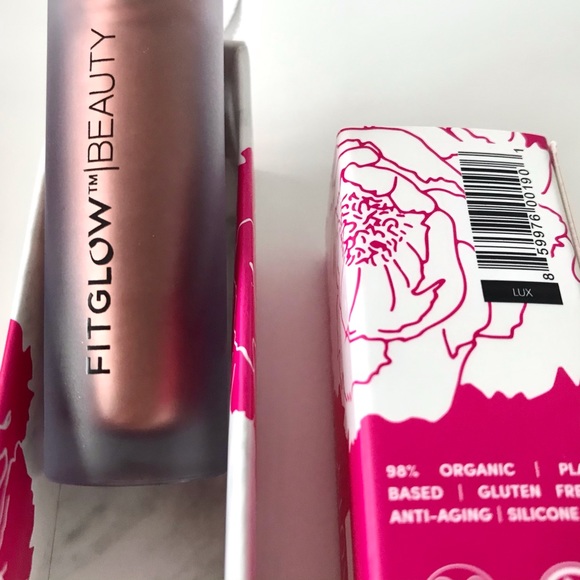 🌱 NEW Fitglow Lip Serum Gloss Color in “Luxe” (Limited Edition Color) - Picture 3 of 9
